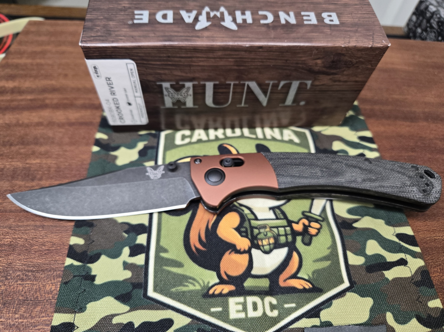 PRE-OWNED Benchmade Hunt Crooked River AXIS Lock Folding Knife 4.00" CPM-MagnaCut Black Stonewashed Clip Point Blade