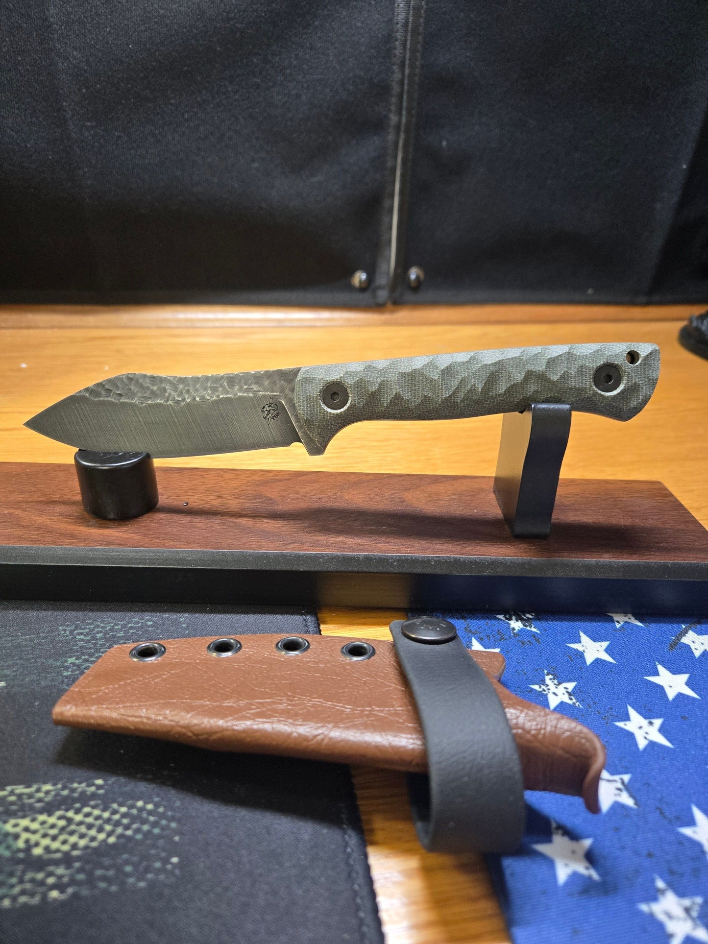 Primitive Bear Knives Nessy